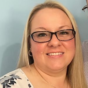 Meet your Posher, Cortney